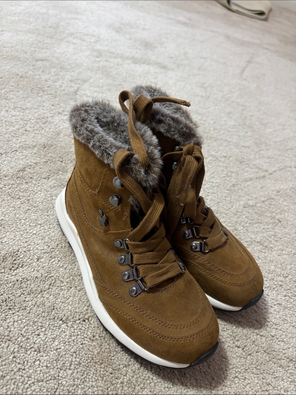 Jennifer Lopez Brown Faux-Suede Faux-Fur Lace-Up Winter Boots